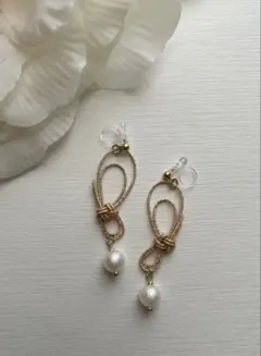 #1648 水引アクセサリー　ノンホールピアス　イヤリング　ゴールド　叶結び