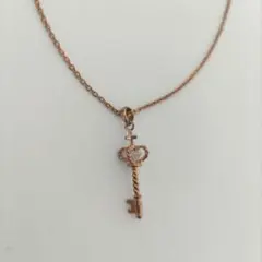 シルバー925×ピンクゴールドメッキ 鍵モチーフ ネックレス