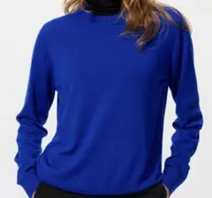 【美品】ユニクロ　メリノクルーネックセーター ブルー　M