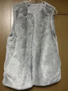 グレー ファー ノースリーブベスト