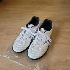 Mizuno Monarcida Neo ホワイトサッカーシューズ