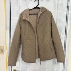 ユニクロ　ベージュ キルティングジャケット Mサイズ