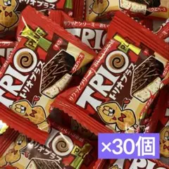 やおきん TRIO PLUS トリオプラス ピーナッツミルククリーム ×30個のサムネイル