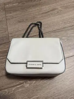 CHARLES & KEITH ショルダーバッグ