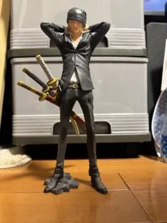 ワンピース フィギュア ゾロ キングオブアーティ スト