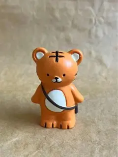 ミニチュア 置物 トラ 虎 フィギュア