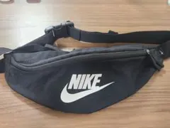 NIKE ボディバッグ ウエストポーチ ブラック
