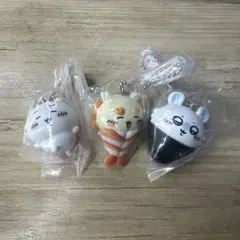 ちいかわ寿司 フィギュアキーホルダー　ちいかわ・シーサー・モモンガ　3点セット