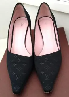 LOUIS VUITTON モノグラム　パンプス ブラック サイズ35