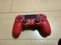 赤色 DualShock 4 コントローラー