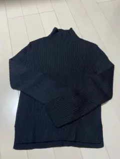タートルネック　ニット　ブラック