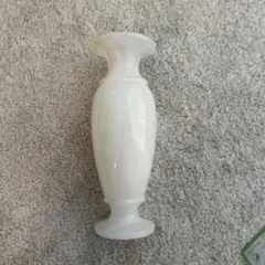 ヴィンテージのフラワーベース