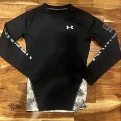 値下げUNDER ARMOUR COLDGEAR コンプレッションシャツ SM