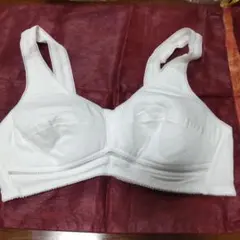 【未使用品】Mサイズ ホワイト スポーツブラ　ジュニアブラ　ファーストブラのサムネイル