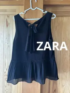 ZARA ブラックノースリーブトップス　ザラ　キャミソール