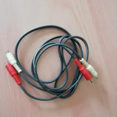 RCAケーブル 赤と白 約1.5メートル