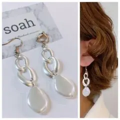 187＊マットシルバーチェーンと淡水パール風大人上品の揺れるピアス