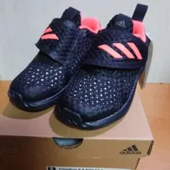 アディダス　スニーカー　黒　14.5