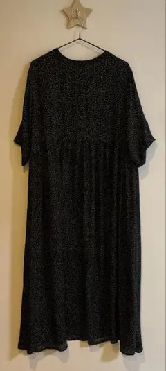 前後着ドット柄ワンピース