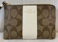 コーチ COACH コーナー ジップ リストレット シグネチャー