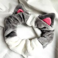 猫耳デザイン ヘアバンド グレーとホワイト　⭐︎未使用品⭐︎