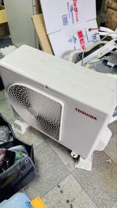 大阪市　東芝　2024年製　RAS-2214TM-W エアコン　新築外し品のサムネイル