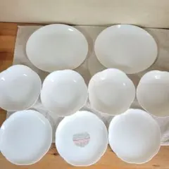 ヤマザキパン　白いお皿　大皿オパール2枚　フラワー深皿4枚　フラワー皿3枚