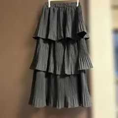 ダークグレー フリル付き プリーツスカート