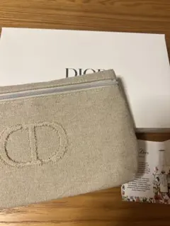 DIORノベルティ　ポーチ&ミニフレグランスセット