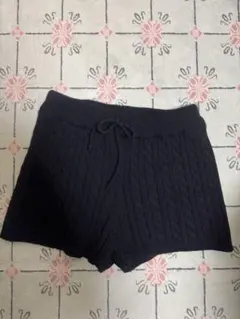 黒 ニット ケーブル編み ショートパンツ