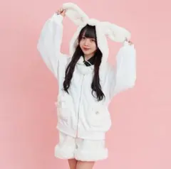 Item thumbnail for item 9f6cea00-869c-415f-b9a2-ea7e500c8714