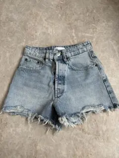 ダメージジーンズ　短パン　ZARA