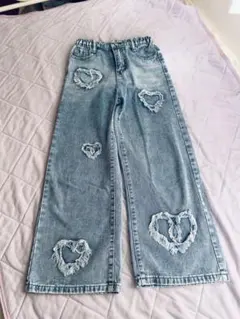 ハート型ダメージデニム　ジーンズ　ワイドパンツ