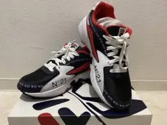 Item thumbnail for item e1dd244d-5946-4167-9d14-cfdb80fcde0f