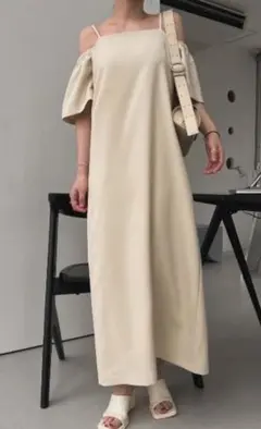 WILLFULLY オケージョンワンピース　ベージュ WILLFULLY official web store（ウィルフリーコウシキツウハン