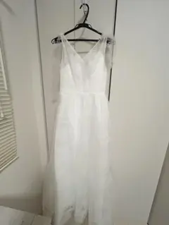 ウェディングドレス Vネック レース