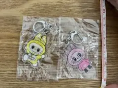 ラブブ　アクリルキーホルダー2個セット