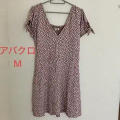 Abercrombie＆F itch花柄 Vネック ミニワンピースのサムネイル