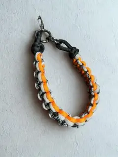 パラコード　ハンドストラップ