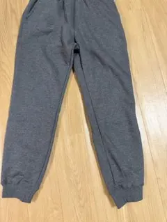 ユニクロ　ボアスウェットパンツ　キッズ150cm