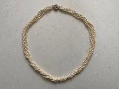 淡水パールネックレス　留め具　シルバー　５連ネックレス