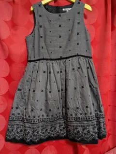 BeBe ノースリーブワンピース