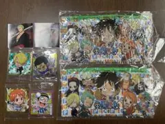 ONE PIECE（ワンピース）のソフトビニール製ペンケース2個&シール