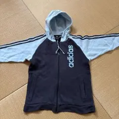 アディダス パーカー　150㎝