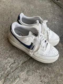 【NIKE】ウィメンズ コート ビジョン アルタ(ブルー)