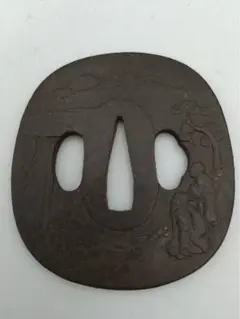 鉄製 鍔 竹と葉のデザイン 専用鍔桐箱付き　値下げ！ 鉄製 鍔 竹と葉のデザイン 専用鍔桐箱付き 値下げ！ 鉄製 鍔 竹
