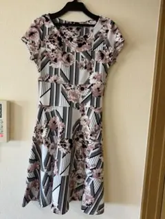 値下げ中　ワンピース花柄　FAS製美品　値引中フランス製