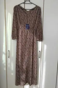 最終値下げ　SIMPLICITE シンプリシテェ　ロングワンピース　タグ付き新品