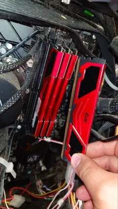 Team Elite DDR4 3200MHz 16GB (8GBx2)×2中古