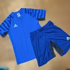 adidas サッカーウェア ブルー上下セット160サイズのサムネイル